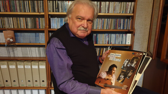Gitarista Jozef Zsapka má 75 rokov
