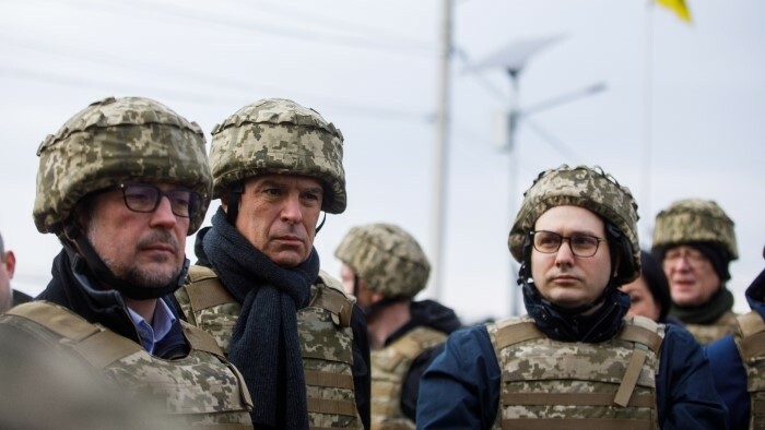 Slovakia provides €50,000 cheque for health services in Eastern Ukraine