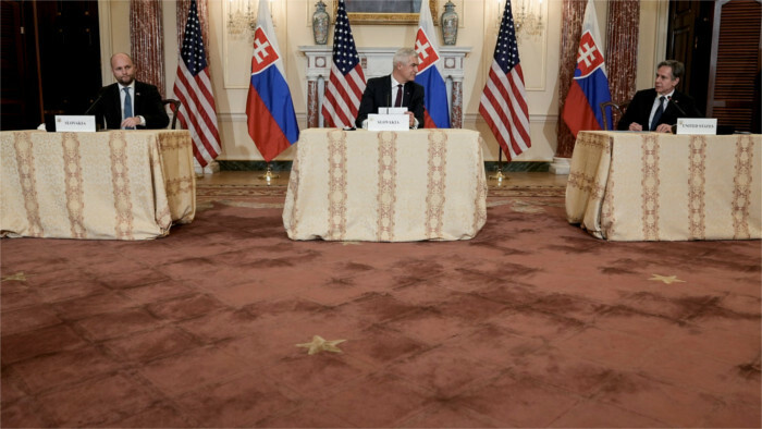 La Slovaquie et les Etats-Unis ont signé l’Accord de coopération dans le domaine de la Défense