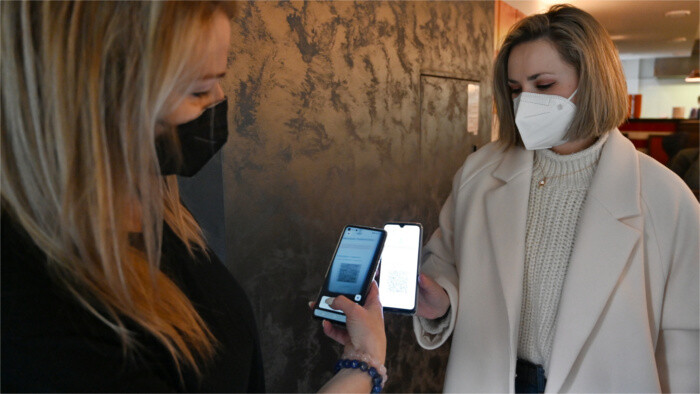 Uvoľňovanie pandemických opatrení