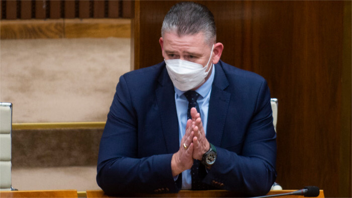 El ministro del Interior permanece en su cargo