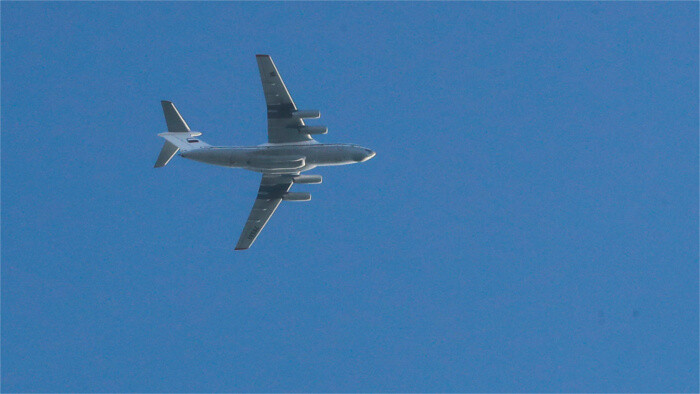 En Bratislava aterrizó un avión que transportaba el combustible para centrales nucleares 