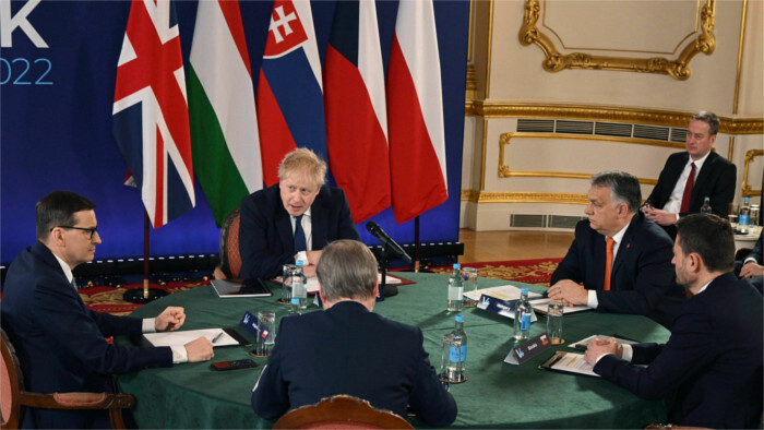 El premier eslovaco participa en cumbre V4 - Reino Unido en Londres
