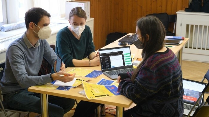 Arbeitsministerium will Geflüchtete aus der Ukraine bei der Jobsuche unterstützen 