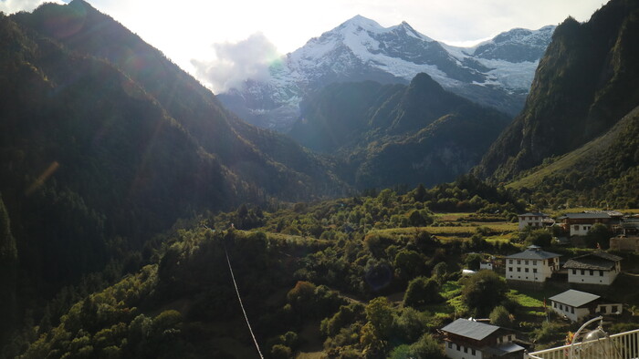 Yubeng pekny vyhlad.JPG