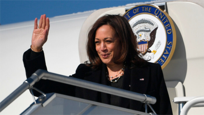 La presidenta habla sobre la situación actual con Kamala Harris