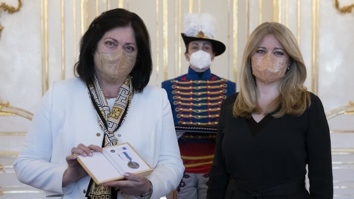 Präsidentin Čaputová zeichnete Ombudsfrau aus