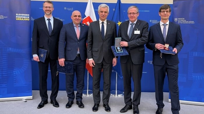 Slovak diplomats from Kiev receive awards from the ministry