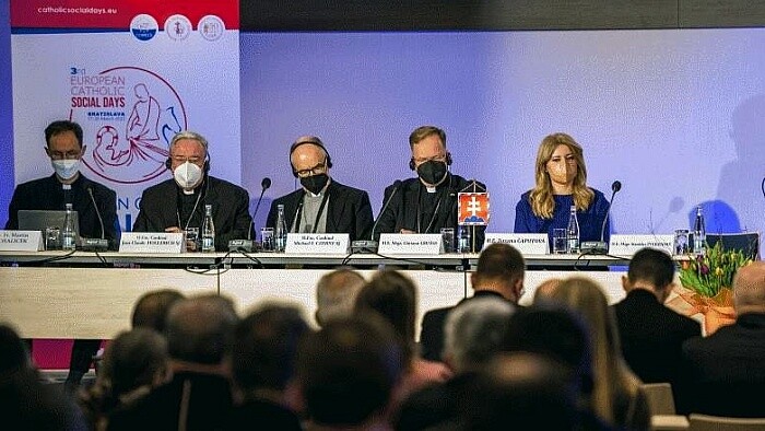 Čaputová satisfecha por la solidaridad eslovaca hacia Ucrania