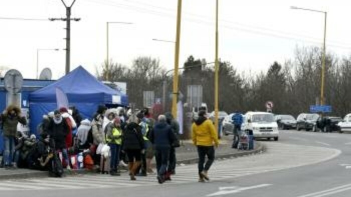 Ukrajinci stále utekajú zo svojich domovov