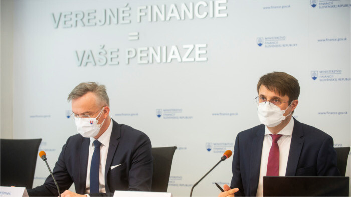 Pronósticos del Instituto de Política Financiera vaticinan una caída de las exportaciones eslovacas en 2022