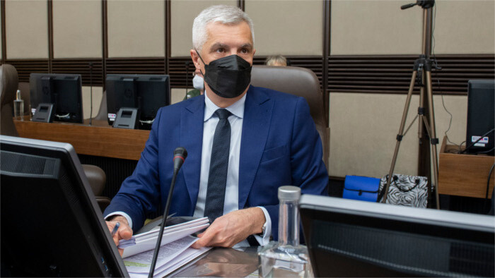 Korčok negocia sobre suministro de gas licuado en Catar