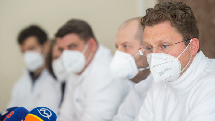 Los Sindicatos médicos en alerta de huelga