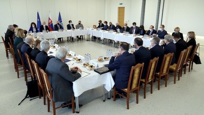 Defence Min on EU Strategic Compass and Russian aggression with EU ambassadors
