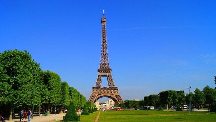 Zamyslenie / Paríž