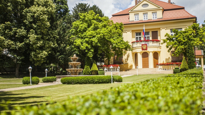 Slovakia expels 35 Russian embassy workers