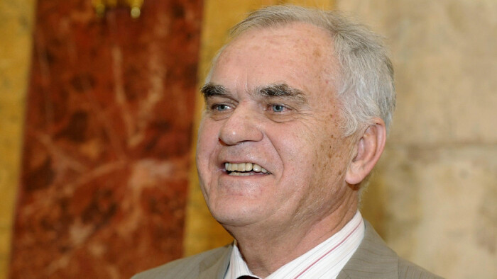 Blahoželáme novinárovi a autorovi literatúry faktu Milanovi Várošovi