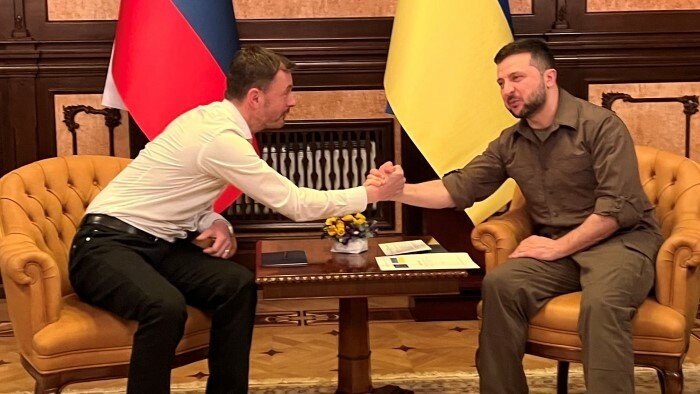 Премьер-министр Хегер вернулся с Украины