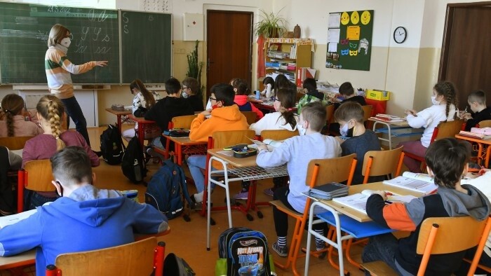 Anwesenheit ukrainischer Kinder deckt Probleme im slowakischen Schulwesen auf