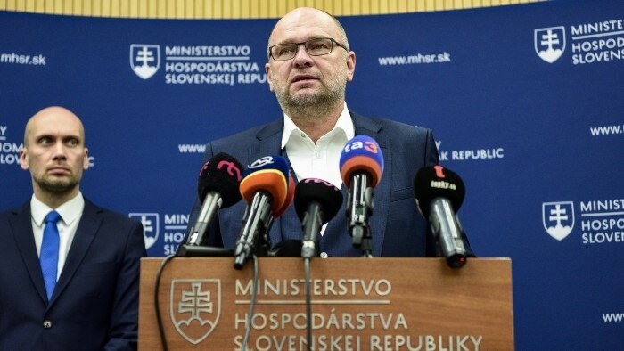 Economy Minister not afraid of gas stopping flowing from day to day