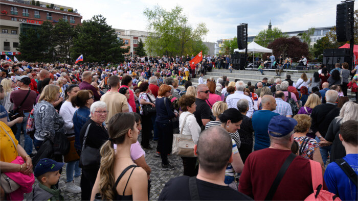 Fête du premier mai s’est transformée en protestation