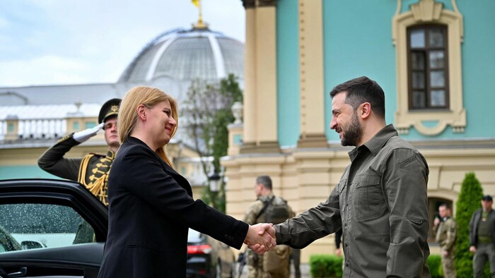 Президент З.Чапутова находится с официальным визитом в Киеве
