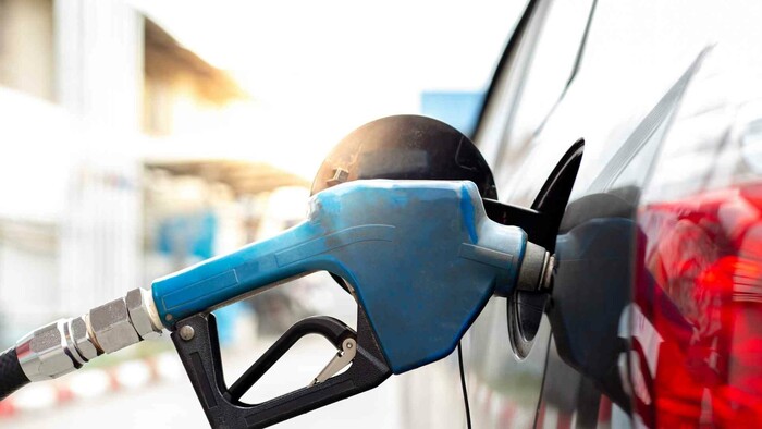 Parlament: Daň z ropy