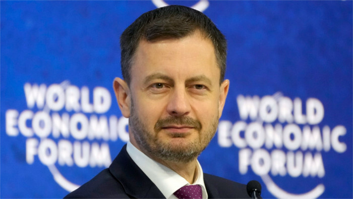 Premiér Heger v Davose kritizoval členské štáty EÚ