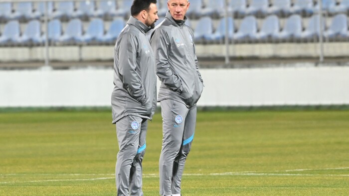 Futbal: reprezentácia odletela do Azerbajdžanu (aktualizované)