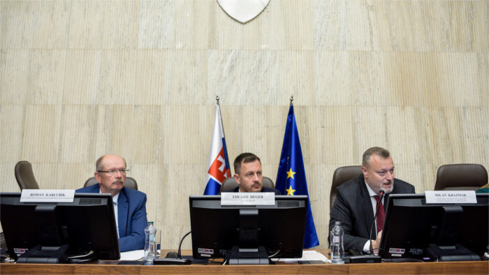 El Gobierno está interesado en el diálogo social, asegura el premier eslovaco