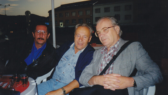 Fontanyi medzi kameramanmi  A.Puchertom -vlavo- a J.Sajkom.jpg