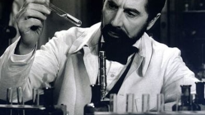 Michaelli Daniel_TV film Louis Pasteur.jpg