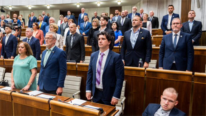 En el Parlamento se han tomado varias medidas de ahorro