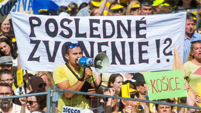 Revendications et manifestation du corps enseignant
