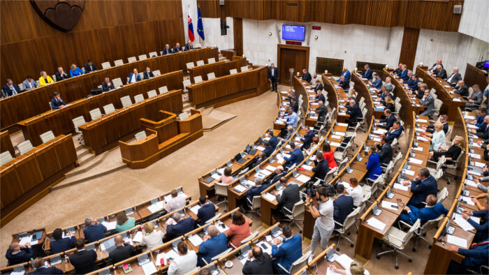 Prime minister won’t ask parliament for vote of confidence