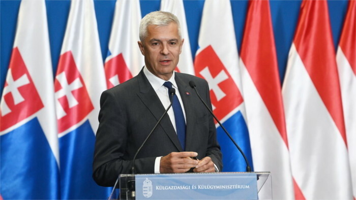 Ministro de Exteriores de Eslovaquia pide a Hungría que cumpla los acuerdos pactados
