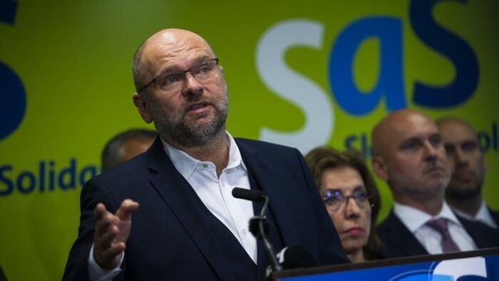 El partido SaS ya no forma parte de la coalición, pero sus ministros tomarán parte en las sesiones del gobierno