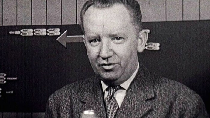 Täuber Gustáv redaktor
