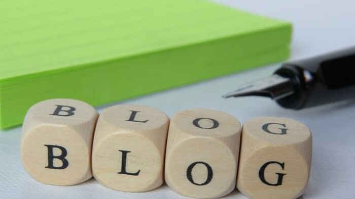 Bloger, blogér