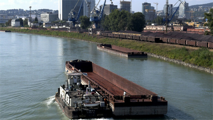 Comisión Europea apoyará el transporte intermodal en Eslovaquia