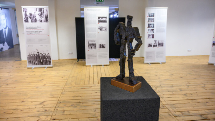 Environ 19 000 Roms ne sont jamais revenus du camp d'Auschwitz-Birkenau