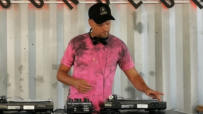 Mental_FM: NoT, Kode9 aj Vladislav Delay