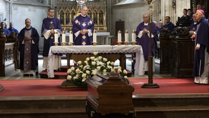 Remains of Cardinal Tomko arrived to Bratislava 