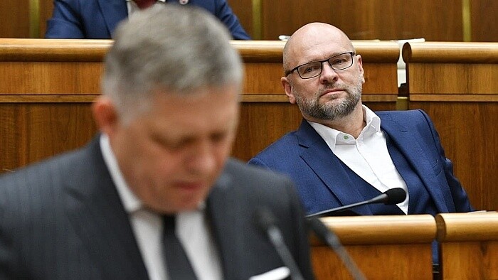 Robert Fico en soutien au gouvernement pour les plus touchés par la crise