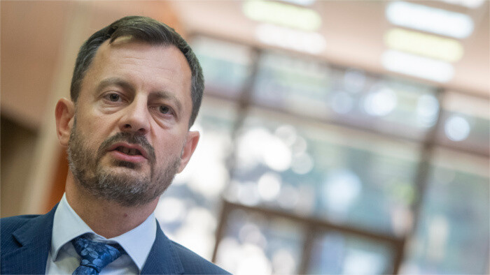 Prime minister to announce new education minister