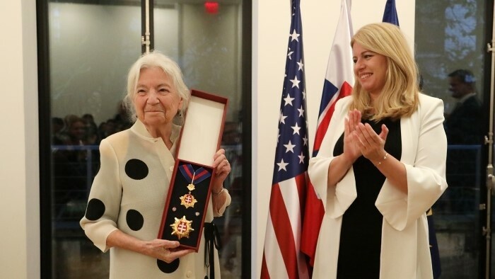 Slovak scientist in the USA receives state award