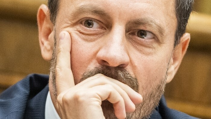 Prime Minister speaks about collapse of Slovak economy for Financial Times