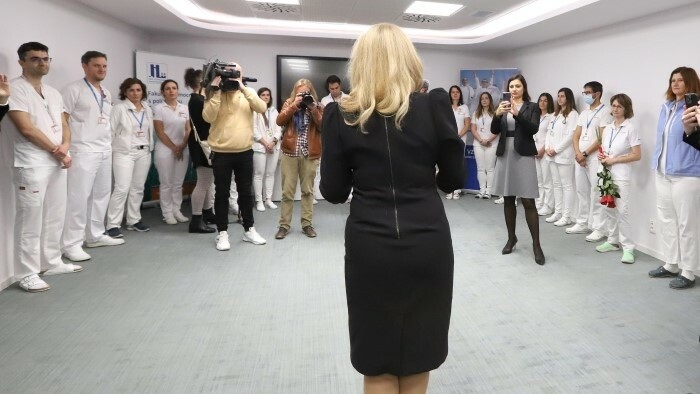 La presidenta eslovaca visitó el Hospital Universitario de Banská Bystrica
