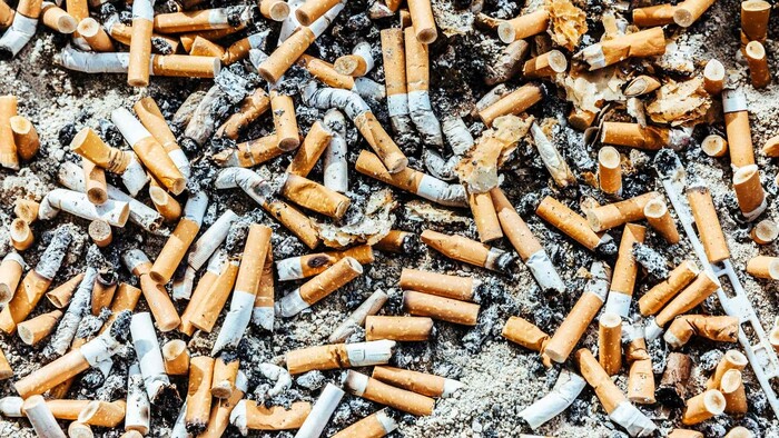Recyklácia cigaretových ohorkov v Indii