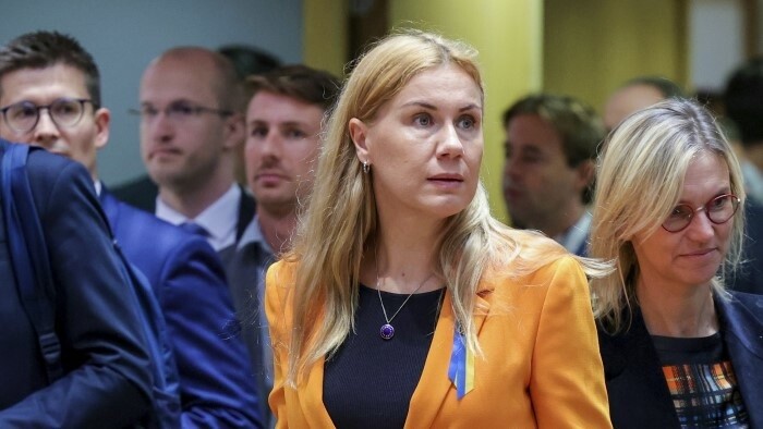Eurocomissioner Simson in Slovakia discussing energy crisis